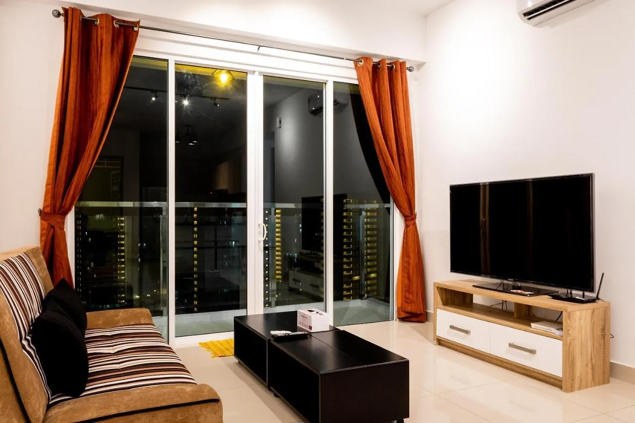 Queens Suite By D Imperio Homestay George Town